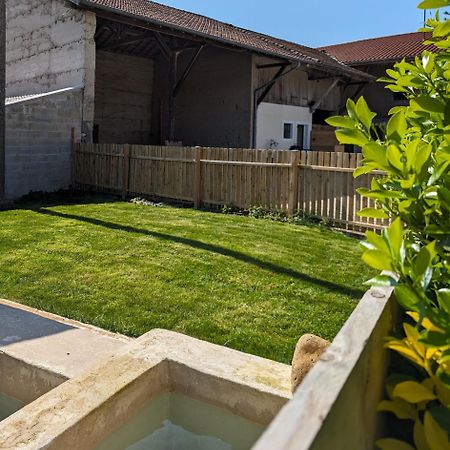 Logement - Studio Independant A Pérouges المظهر الخارجي الصورة