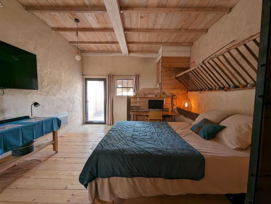 Logement - Studio Independant A Pérouges المظهر الخارجي الصورة