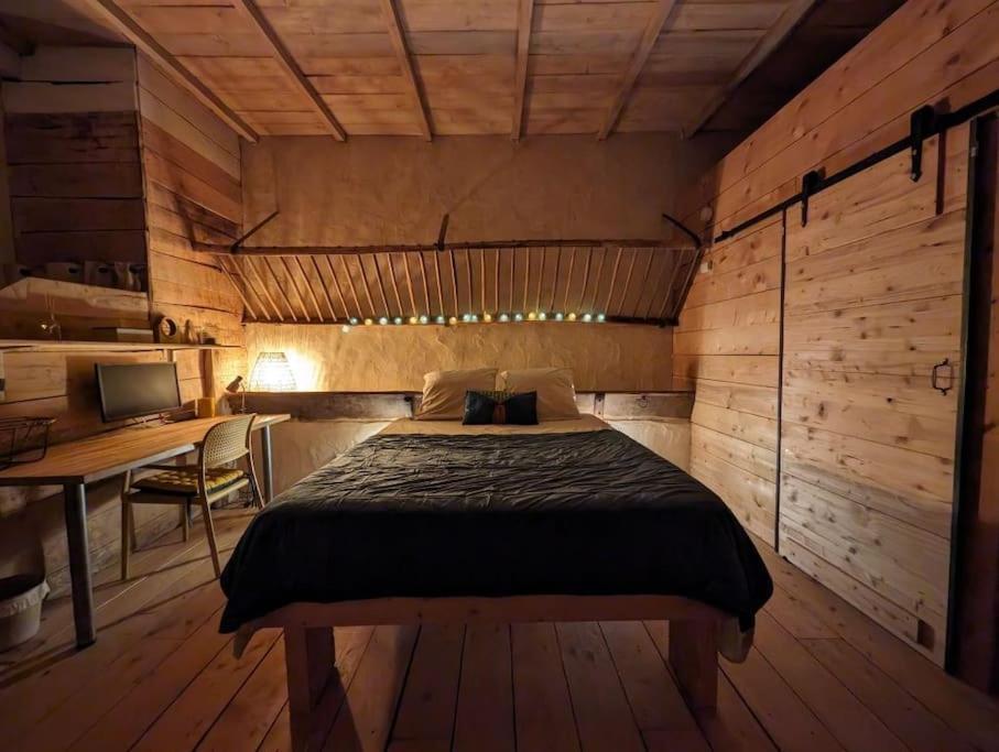 Logement - Studio Independant A Pérouges المظهر الخارجي الصورة