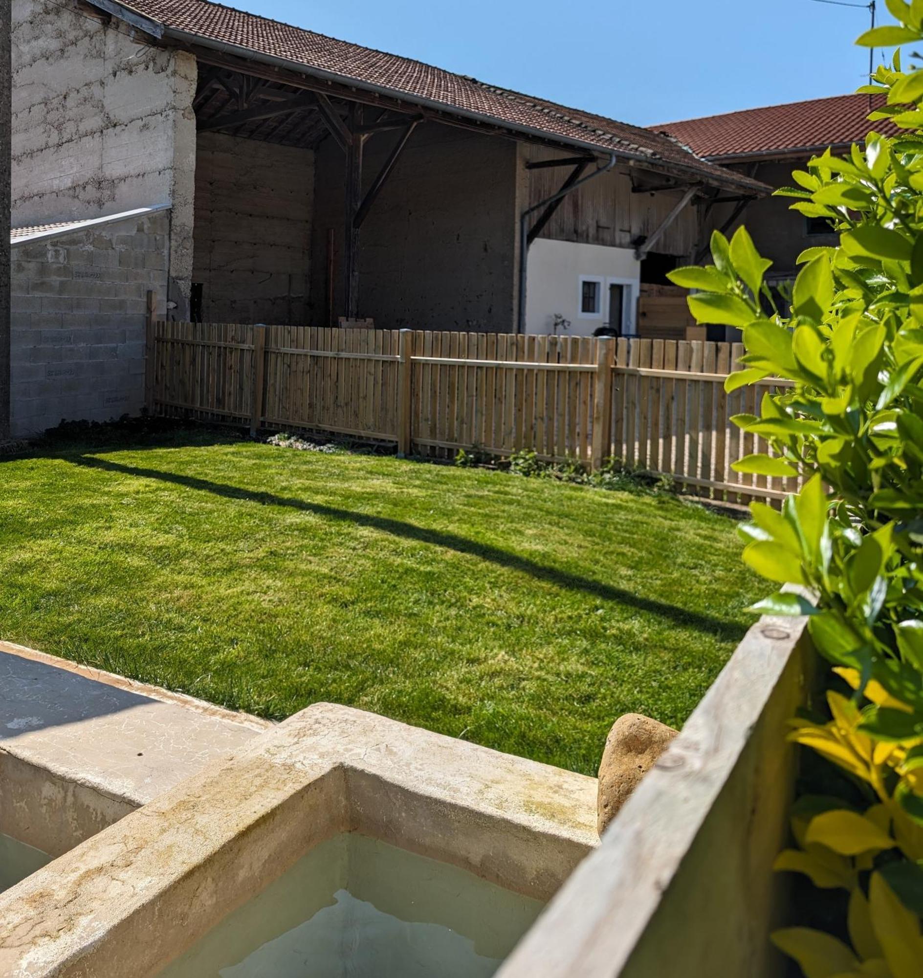 Logement - Studio Independant A Pérouges المظهر الخارجي الصورة